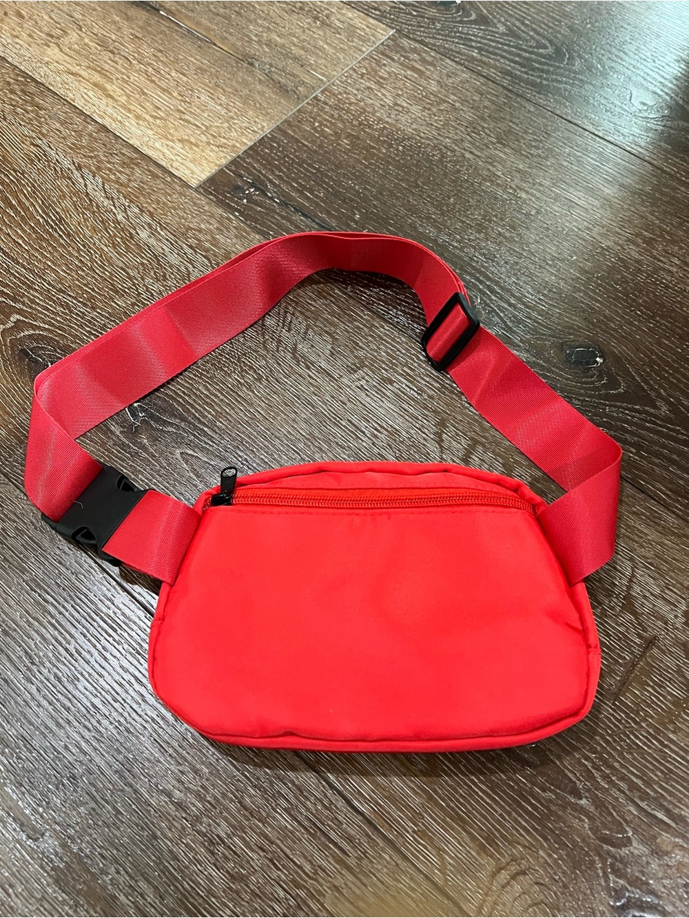 NWOT canes chicken fingers Red belt Bag, fanny bag - Picture 2 of 5